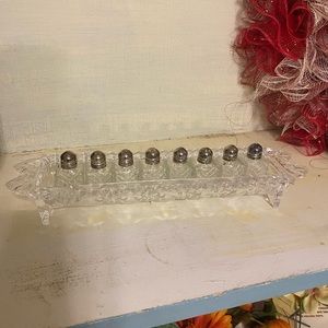 Set of 8 salt and pepper shakers